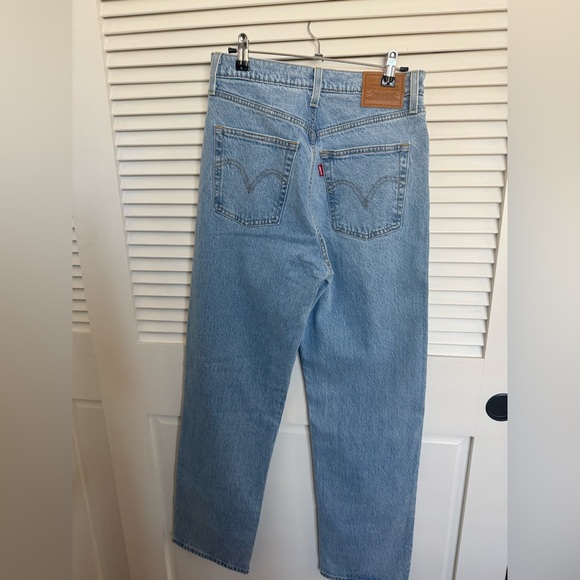 Levi’s Ribcage Full Length Jeans in Samba Tango Light - Size 28x32 - Picture 7 of 8